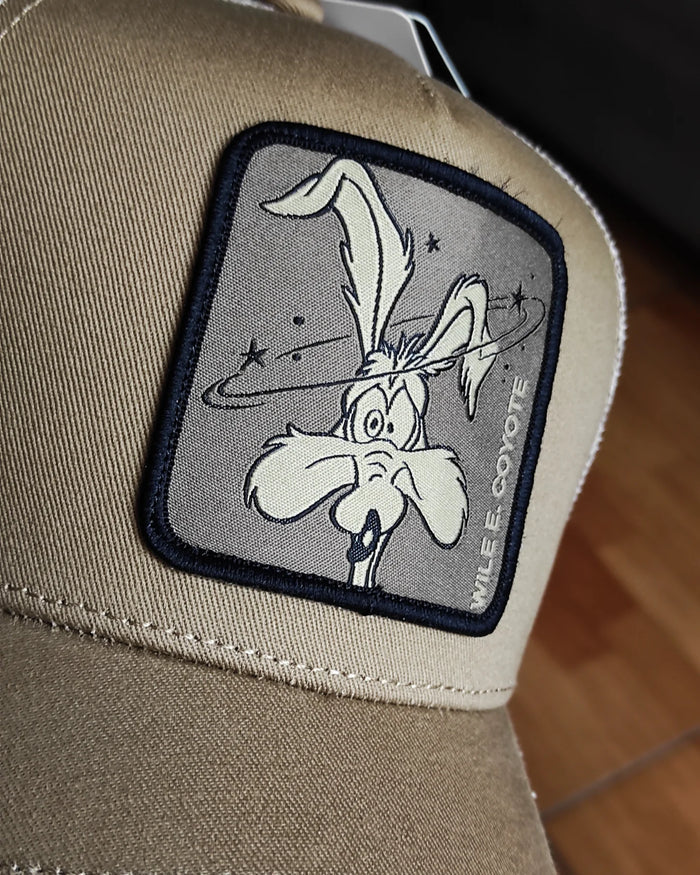 capslab Looney Tunes trucker snapback