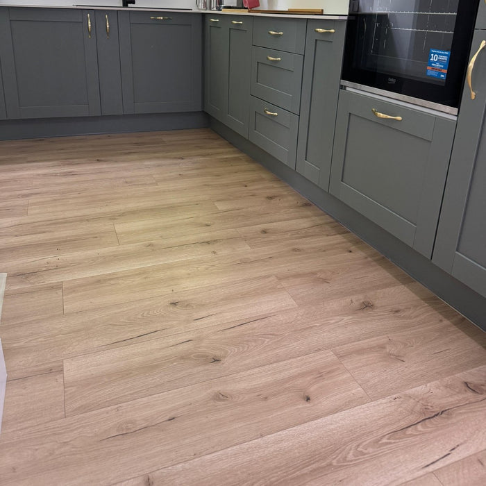 Konig Essence Pro Pale Oak Robust 12mm - Wood Floor Store
