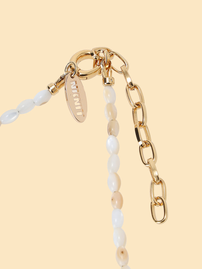 narrow shell necklace