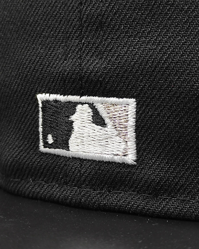 New Era 59Fifty Oakland Athletics 50th Anniversary Patch Alternate Hat - Black, Metallic Silver