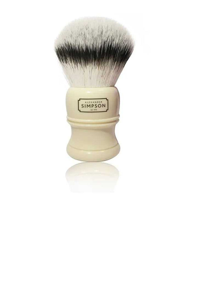 Simpson Trafalgar T2 shaving brush with 24mm synthetic knot and ergonomic handle