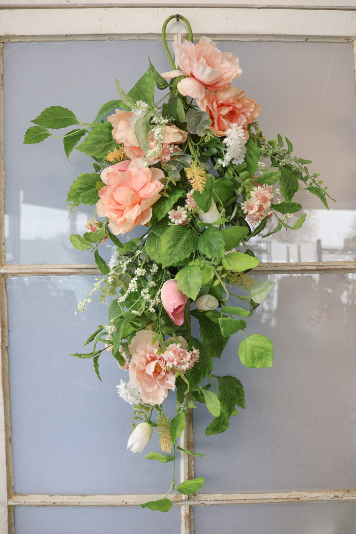 28" Posh Peony Teardrop