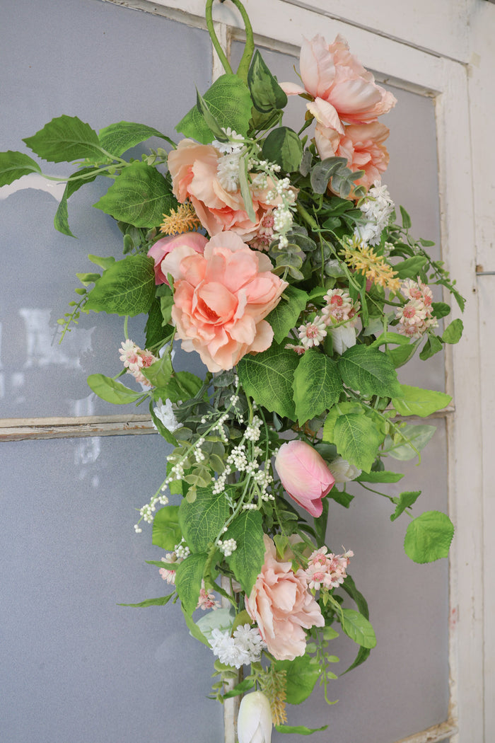 28" Posh Peony Teardrop