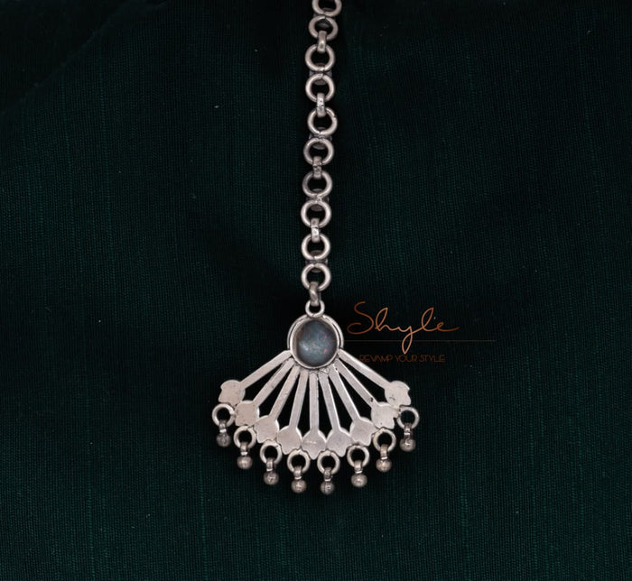 Adya Intricate Pankhi Maangtika back