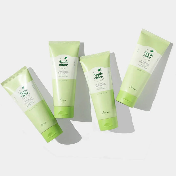 [Ariul] Apple Cider pH Balancing Cleansing Foam 150ml - Ballagrio