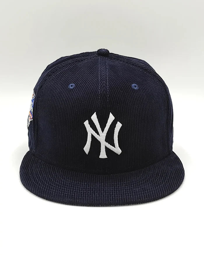 Chicago Bulls OLD SCHOOL CORDUROY SIDE-PATCH Black Fitted Hat by New Era