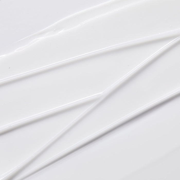 Close-up texture of MISSHA Chogongjin Youngan Jin Toner showing smooth, hydrating formula that preps and revitalizes skin.