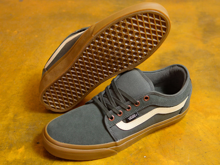 Chukka Low Sidestripe - Dark Grey / Gum
