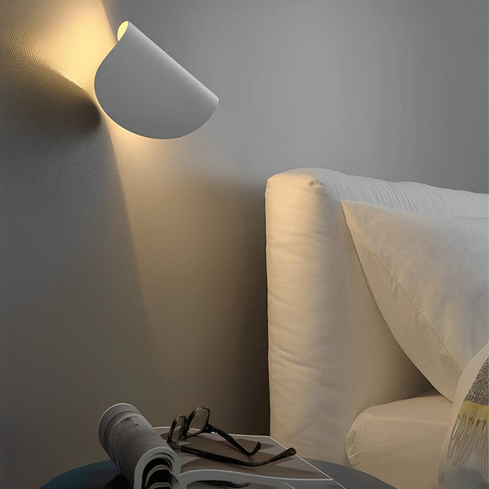 Creative Adjustable Metal Led Nordic Wall Lamp Wall Sconce Lighting | NordaLight