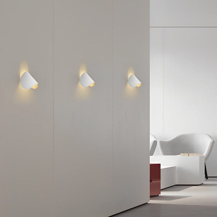 Creative Adjustable Metal Led Nordic Wall Lamp Wall Sconce Lighting | NordaLight