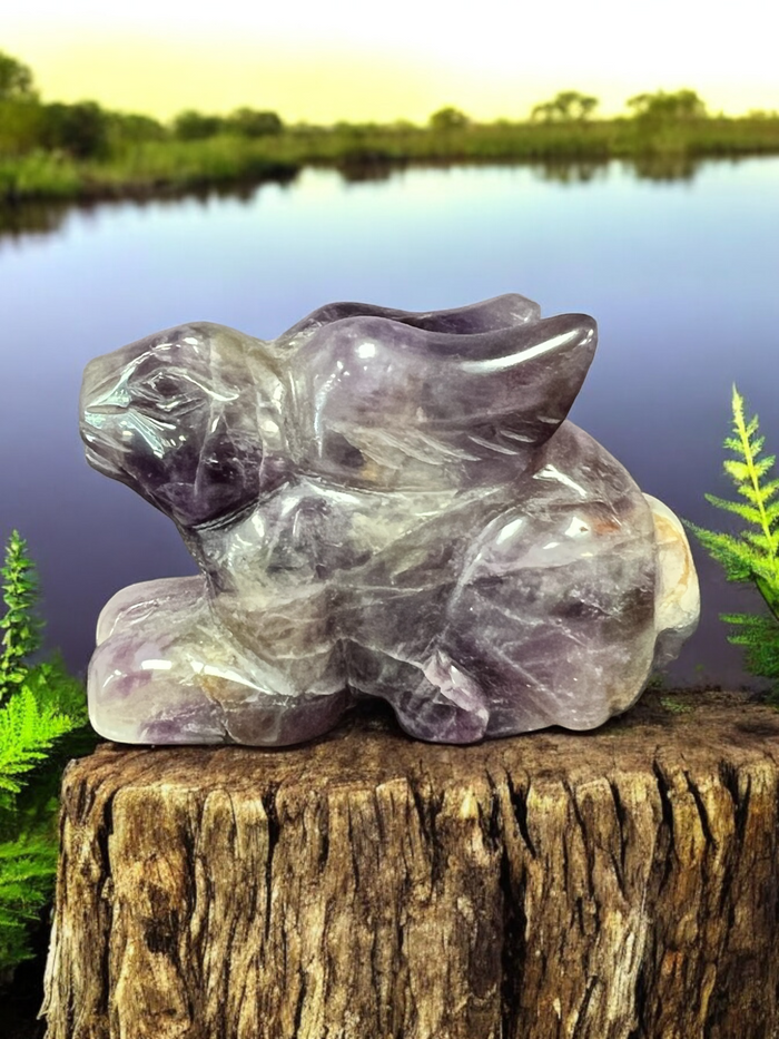 Gemstone_Rabbit_Carving_Raven’s_Cauldron_6th_North_Sandusky_Street_Delaware_Ohio_43015