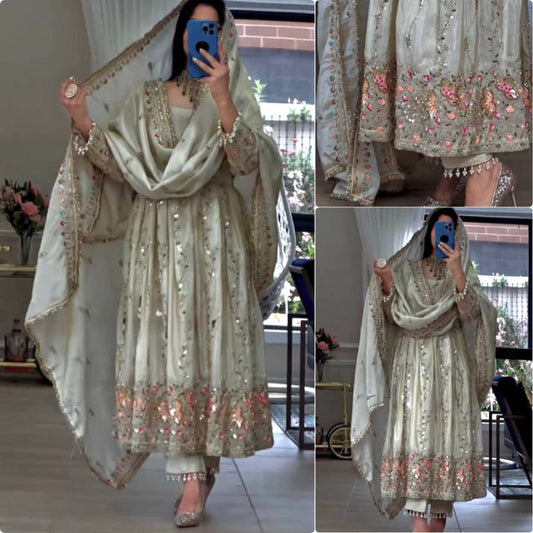 Cultural Charm: Exquisite Ethnic Fashion