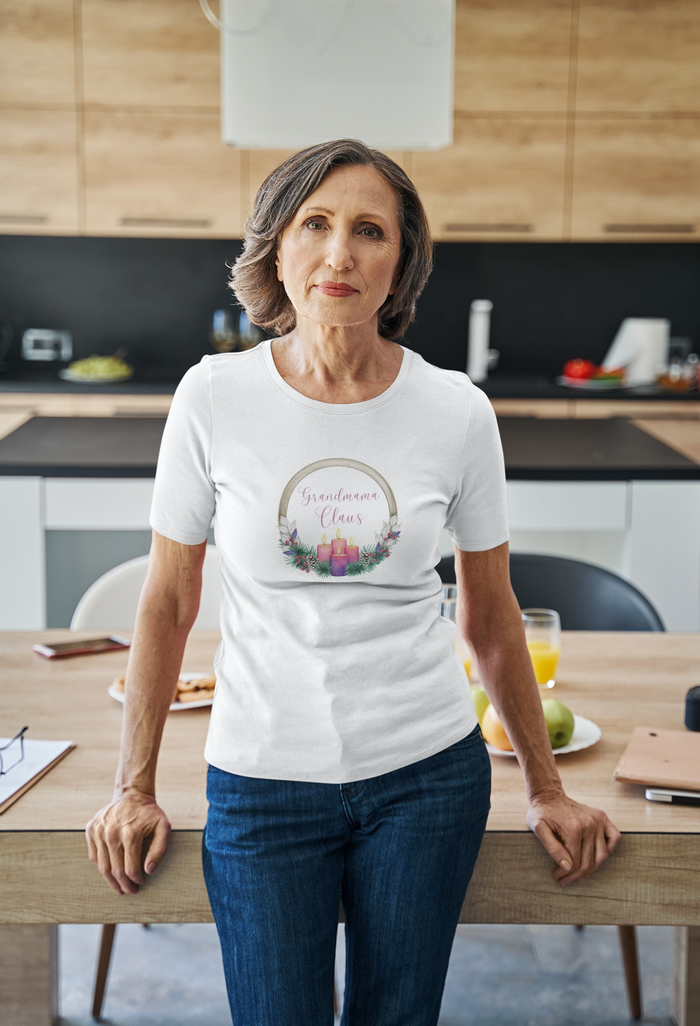 Grandmama Claus Tee - The Heart of Christmas 🤶🎄 - Women's Softstyle Tee - Whippie's