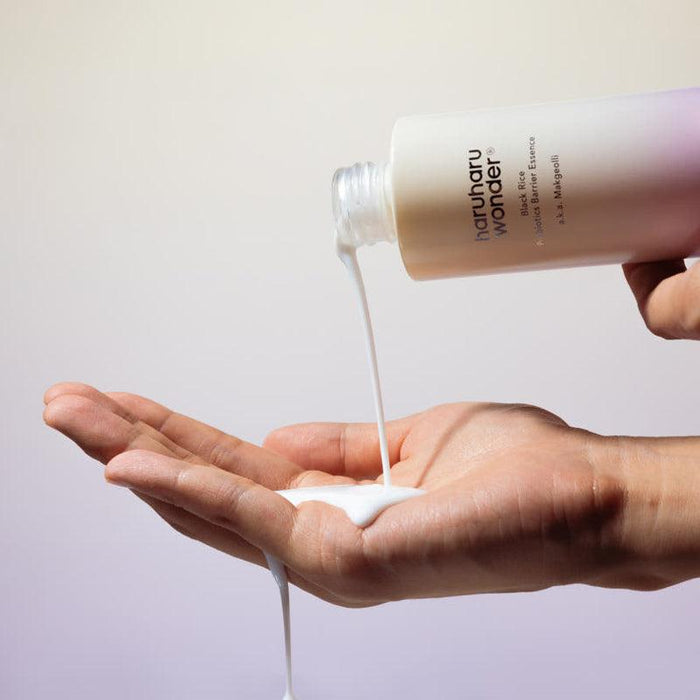 [Haruharu Wonder] Black Rice Probiotics Barrier Essence 120ml - Ballagrio