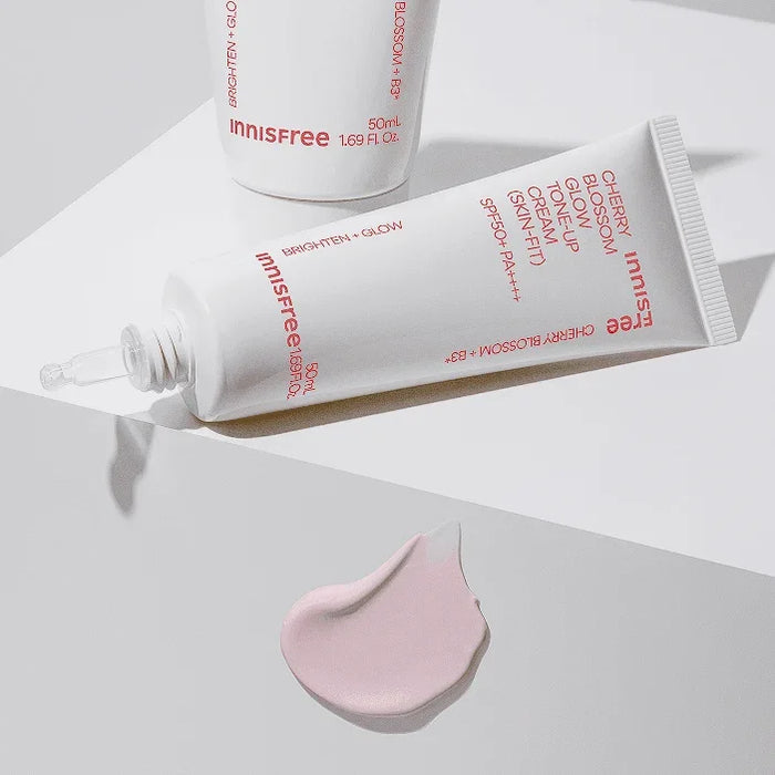 [innisfree] Cherry Blossom Glow Tone-Up Cream Skin-Fit SPF 50+ PA++++ 50ml - Ballagrio