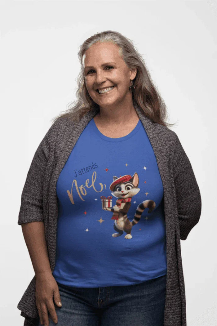 J'attends Noël 🐈‍⬛ Women's Tee 🎄 A purr-fectly Parisian Christmas! - Whippie's