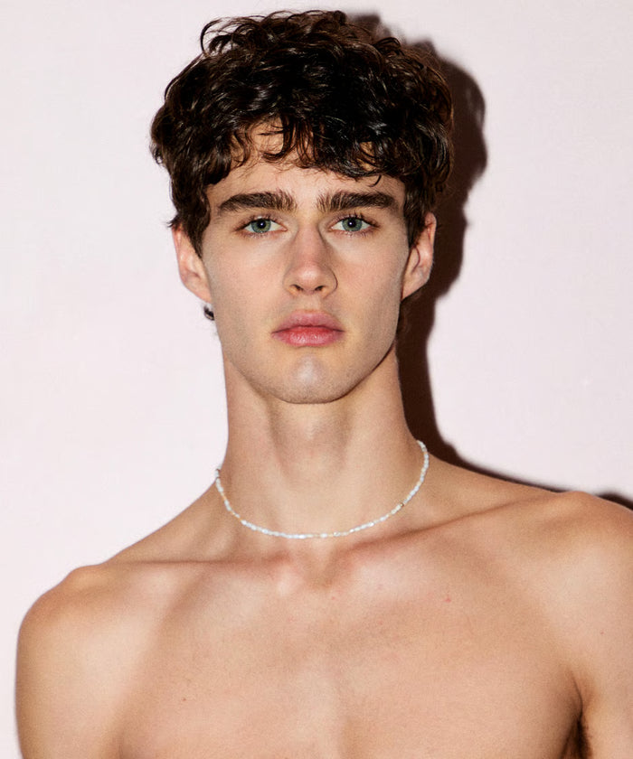 narrow shell necklace