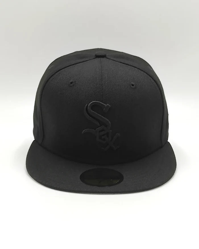 New Era Chicago White sox black on black