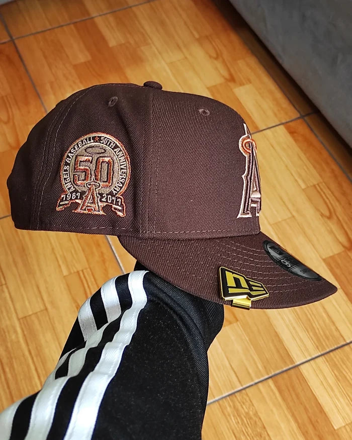New Era Los Angeles Angels marrón oscuro  Bottom 50th Anniversary Side Patch 9Fifty New Era Snapback
