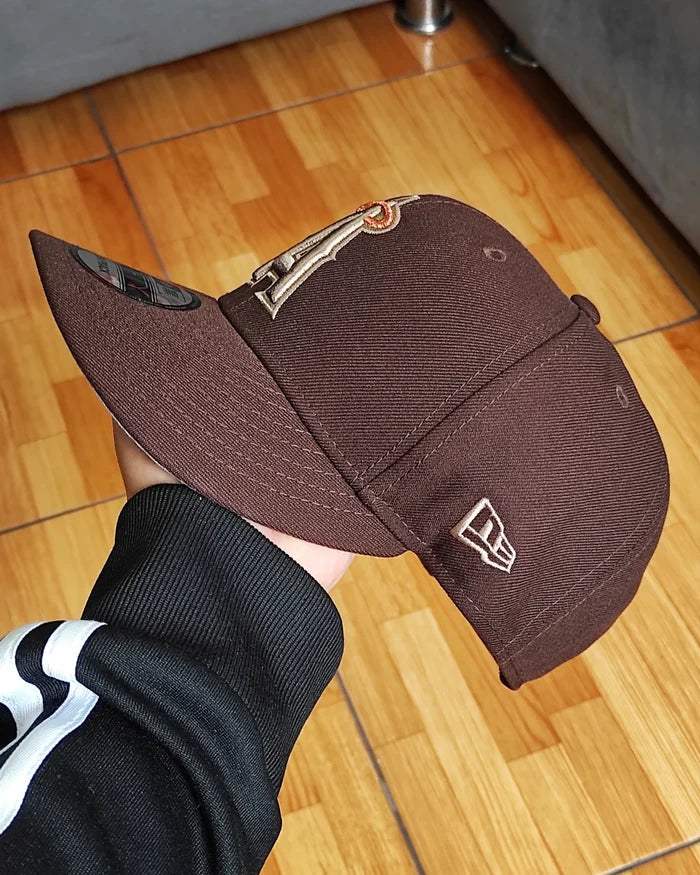 New Era Los Angeles Angels marrón oscuro  Bottom 50th Anniversary Side Patch 9Fifty New Era Snapback