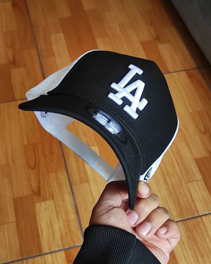 New Era Los Angeles Dodgers black white Trucker a-frame