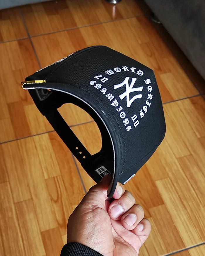 New Era New York Gótica black 9Forty A Frame snapback