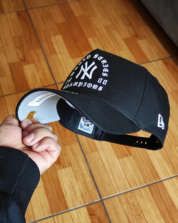 New Era New York Gótica black 9Forty A Frame snapback