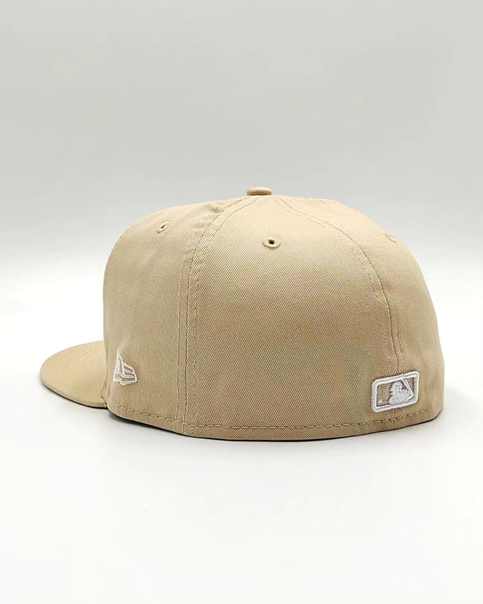 New Era New York Yankees League Essentials colecction.