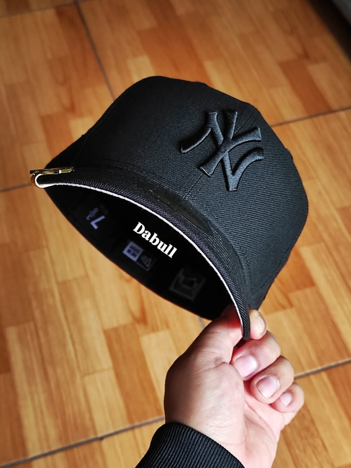New Era New York Yankees World Series 1999 Black Pink Edition 59Fifty Fitted Hat