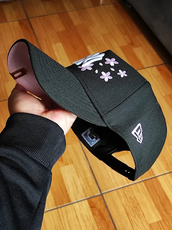 New Era New York Yankees world series sakura🌸  BLACK 9forty a frame