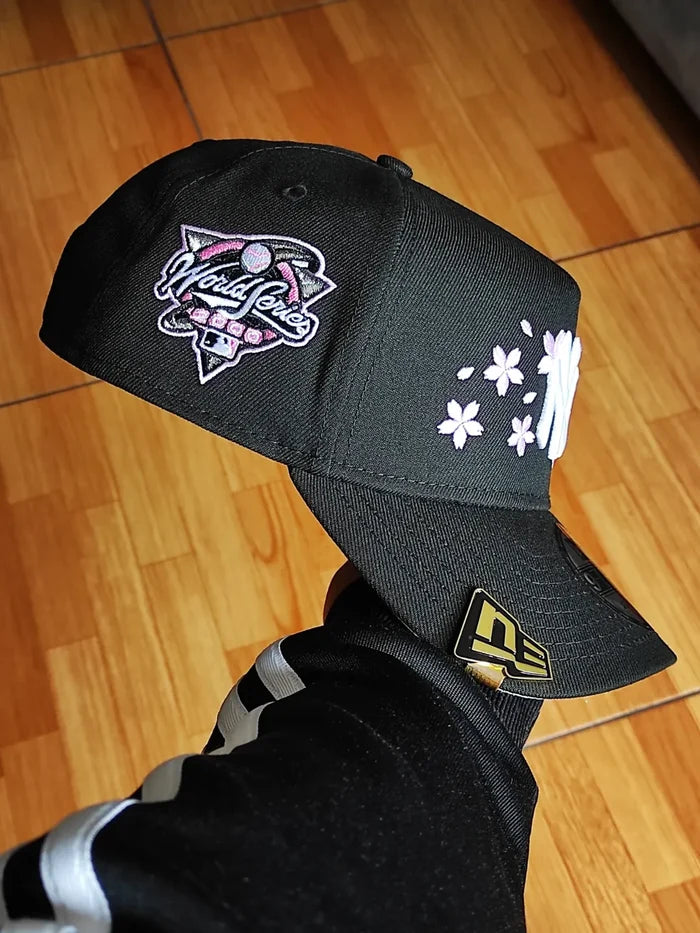 New Era New York Yankees world series sakura🌸  BLACK 9forty a frame