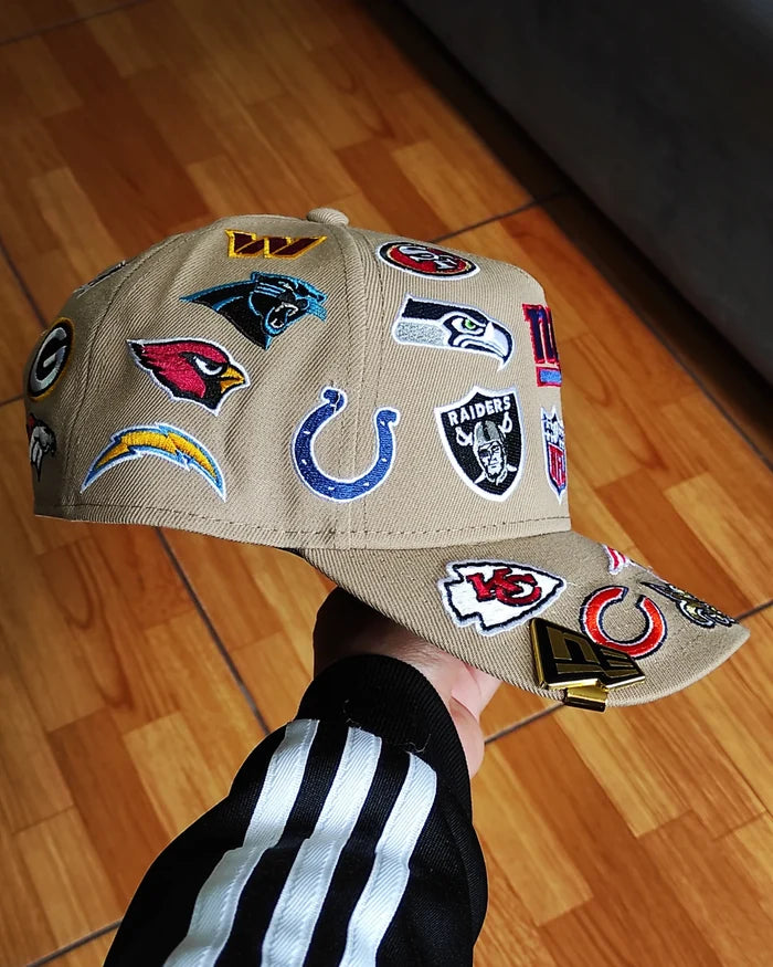 New Era NFL 'All Over 'Camel edition 9FORTY A-Frame Snapback