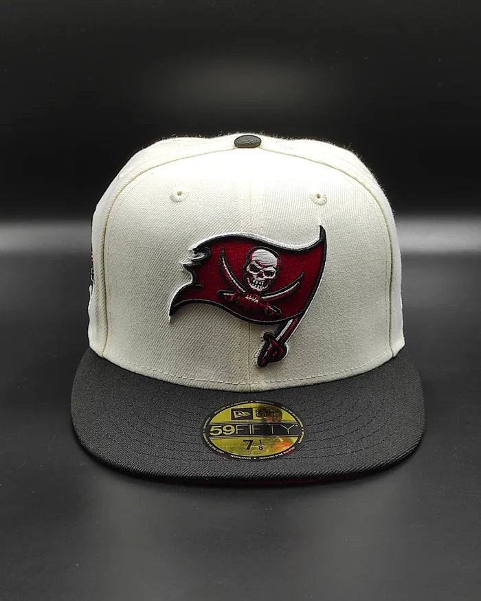 New Era Tampa Bay Buccaneers 30th Anniversary Cream Dome Edition 59Fifty Fitted Hat