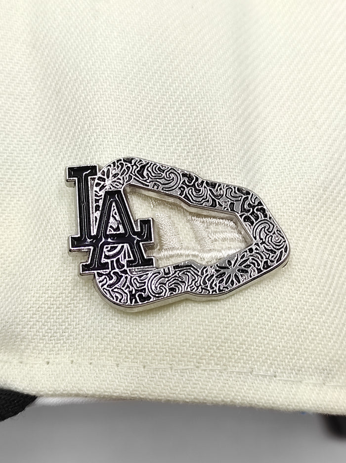 PIN METÁLICO LA NEW ERA FLAG