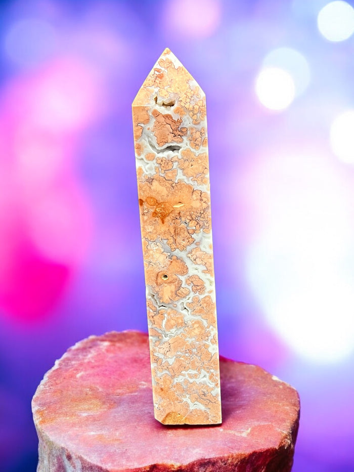 Pink_Flower_Agate_Tower_Raven’s_Cauldron_6th_North_Sandusky_Street_Delaware_Ohio_43015