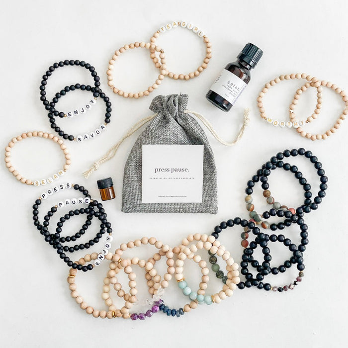 Press Pause "Mama" Natural Wood Aromatherapy Bracelet