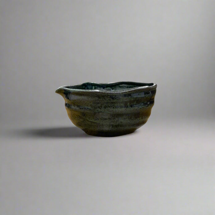 Seiangama: Hagi Irabo Matcha Bowl with Pouring Lip 萩イラボパーティー抹茶碗