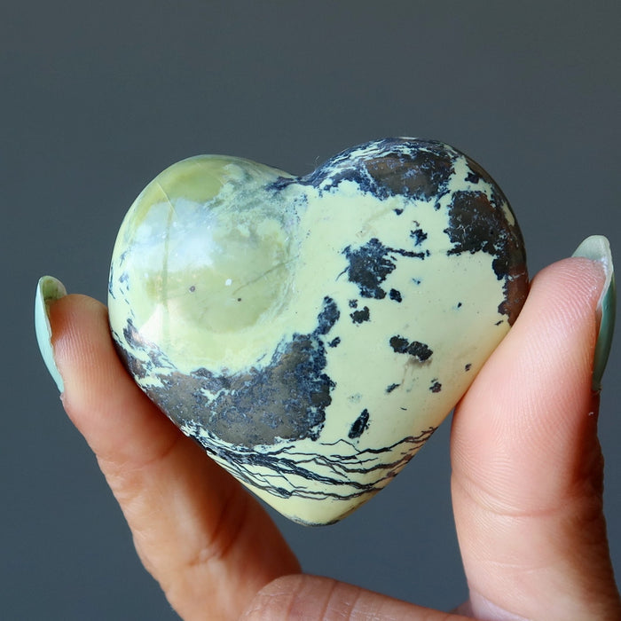 serpentine heart with pyrite