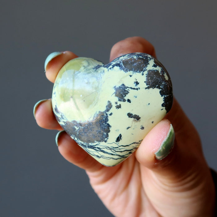 serpentine heart with pyrite
