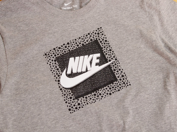 Nike Sportswear Layer Logo T-Shirt - Grey